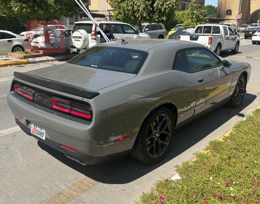 Dodge Challenger